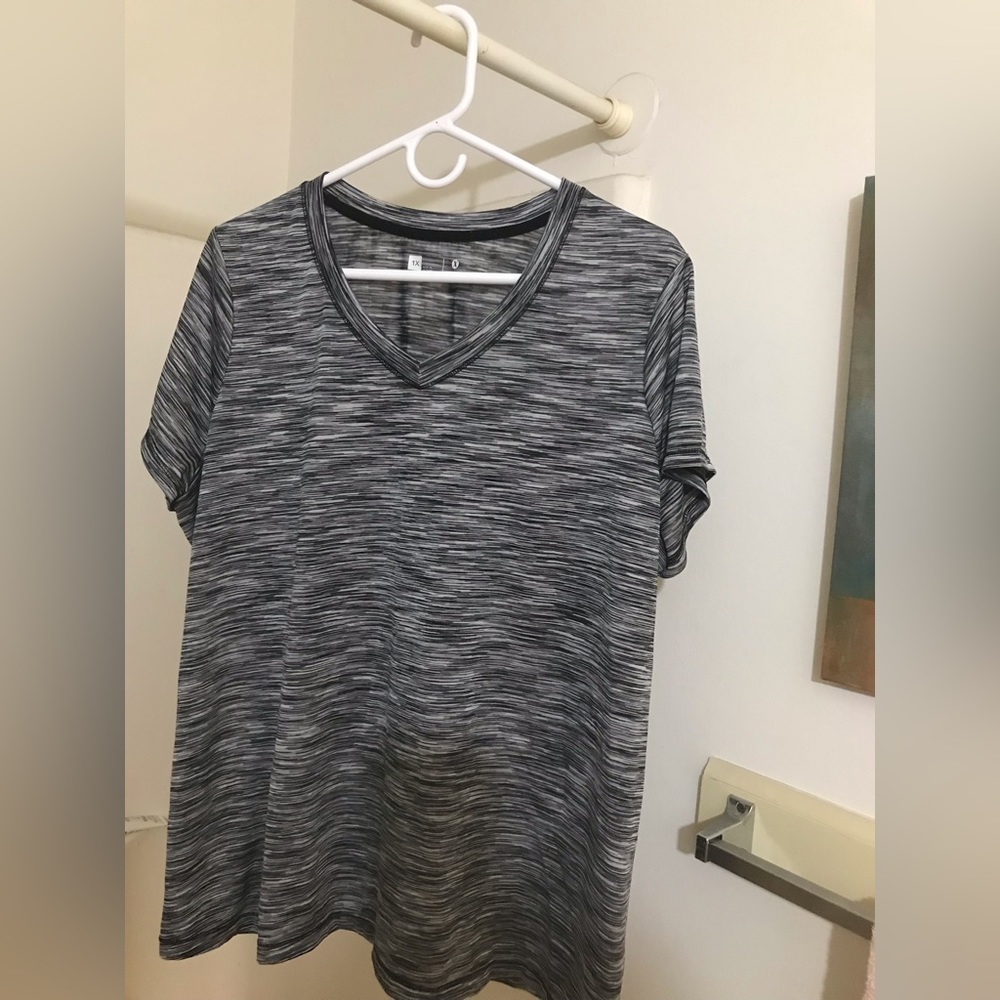 Xersion Black and White Workout Shirt.